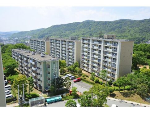 花山東団地