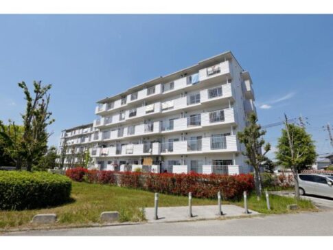 すずかけ台ハイツ