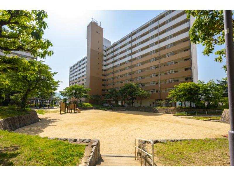 玉串西団地