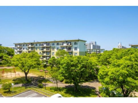 鶴山台団地