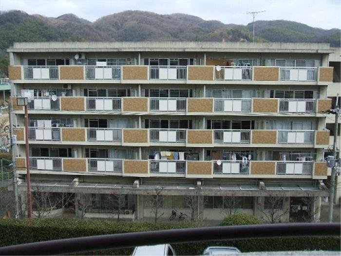 若山台中央団地