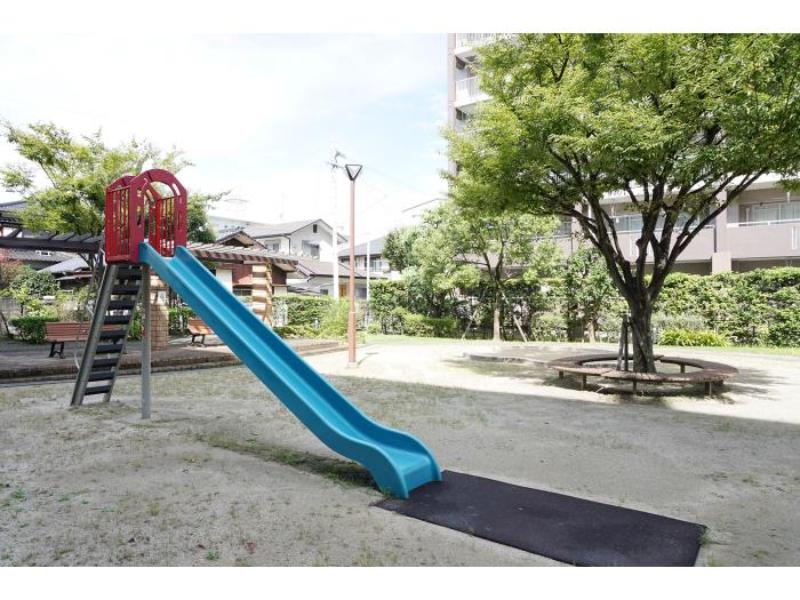 アーベインルネス諸岡