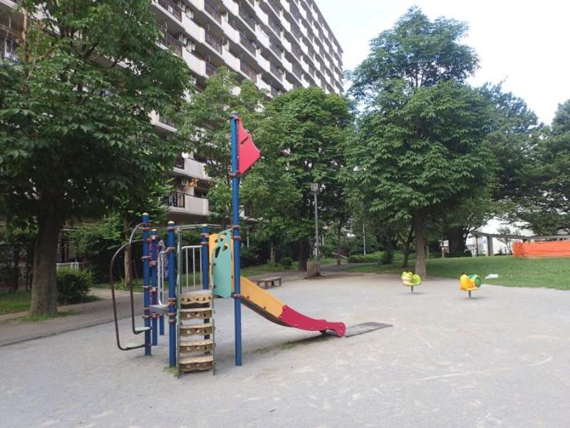 光が丘パークタウン いちょう通り八番街 